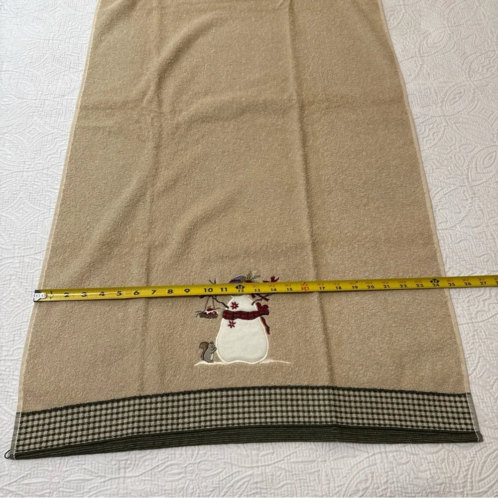 VTG NWT Santens Christmas Themed Beige Bath Towel Embroidered‎ Snowman Made USA